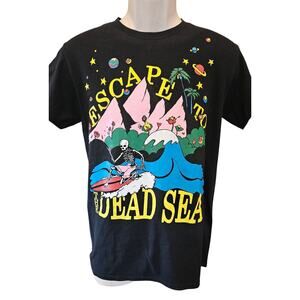 Altru dead sea skeleton bright graphic travel vacation tee S unisex adventure